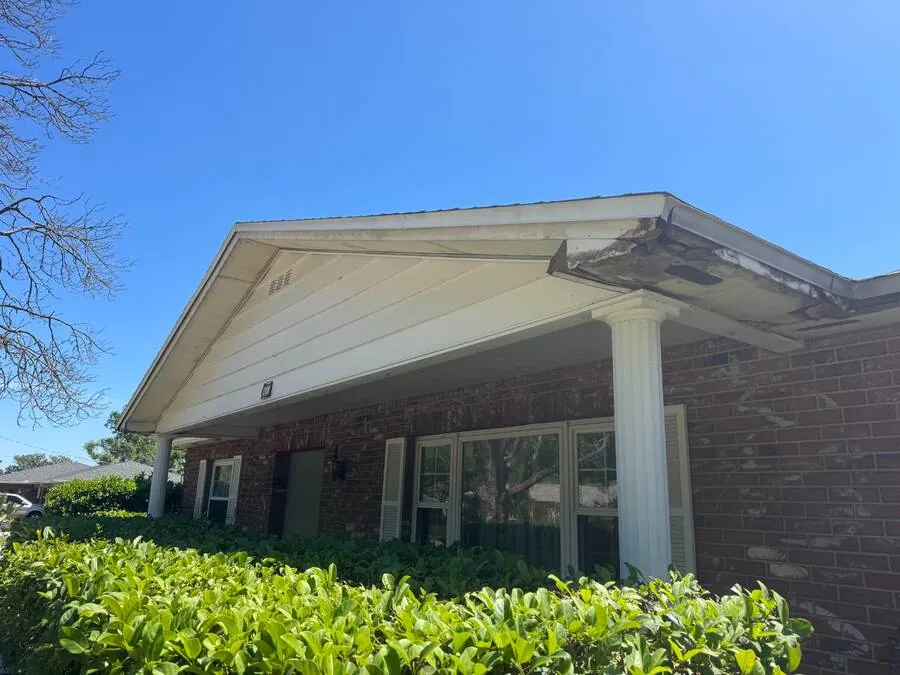 Fascia and soffit — before